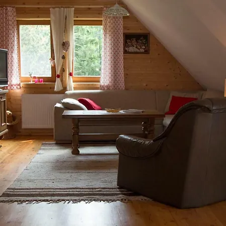 Im Almhaus Bachler * Gundisch