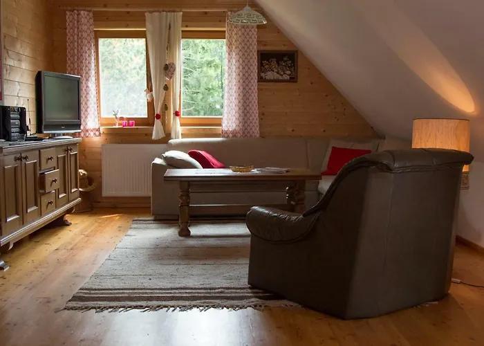 Im Almhaus Bachler * Gundisch